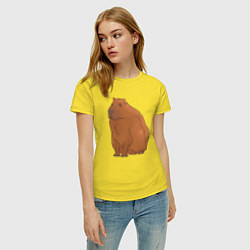 Футболка хлопковая женская Капибара сидит и думает о жизни, цвет: желтый — фото 2