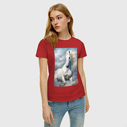 Футболка хлопковая женская Белая лошадь на фоне неба, цвет: красный — фото 2
