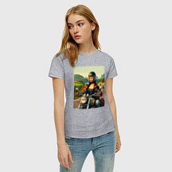 Футболка хлопковая женская Mona Lisa on a motorcycle - ai art, цвет: меланж — фото 2