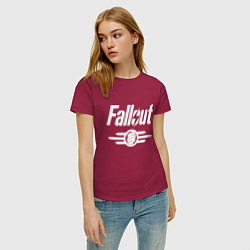 Футболка хлопковая женская Fallout - vault 33, цвет: маджента — фото 2