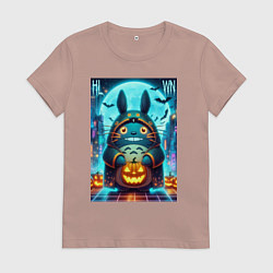 Женская футболка Тоторо держит тыкву - хэллоуин