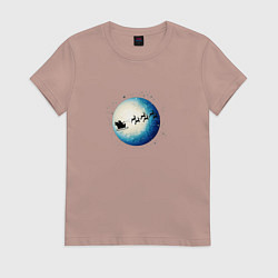 Футболка хлопковая женская Санта на оленях - светлый, цвет: пыльно-розовый