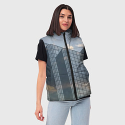 Женский жилет Городское небо и зеркальная многоэтажка, цвет: 3D-черный — фото 2
