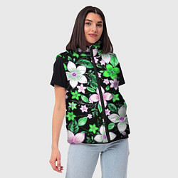 Женский жилет Зелёно-белые цветы на чёрном фоне, цвет: 3D-светло-серый — фото 2