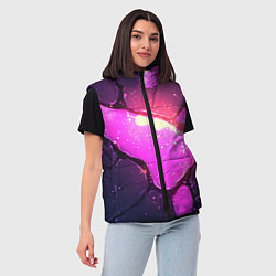 Женский жилет Розовая текстура разлом плит, цвет: 3D-черный — фото 2