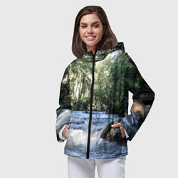 Ветровка с капюшоном женская Течёт река в лесу, цвет: 3D-черный — фото 2