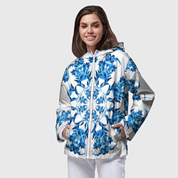 Ветровка с капюшоном женская Гжель синий цветок, цвет: 3D-белый — фото 2