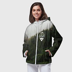 Ветровка с капюшоном женская Я из Сибири на фоне леса, цвет: 3D-белый — фото 2