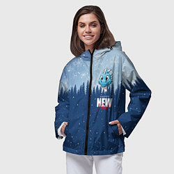 Ветровка с капюшоном женская Дракон в зимнем лесу, цвет: 3D-черный — фото 2